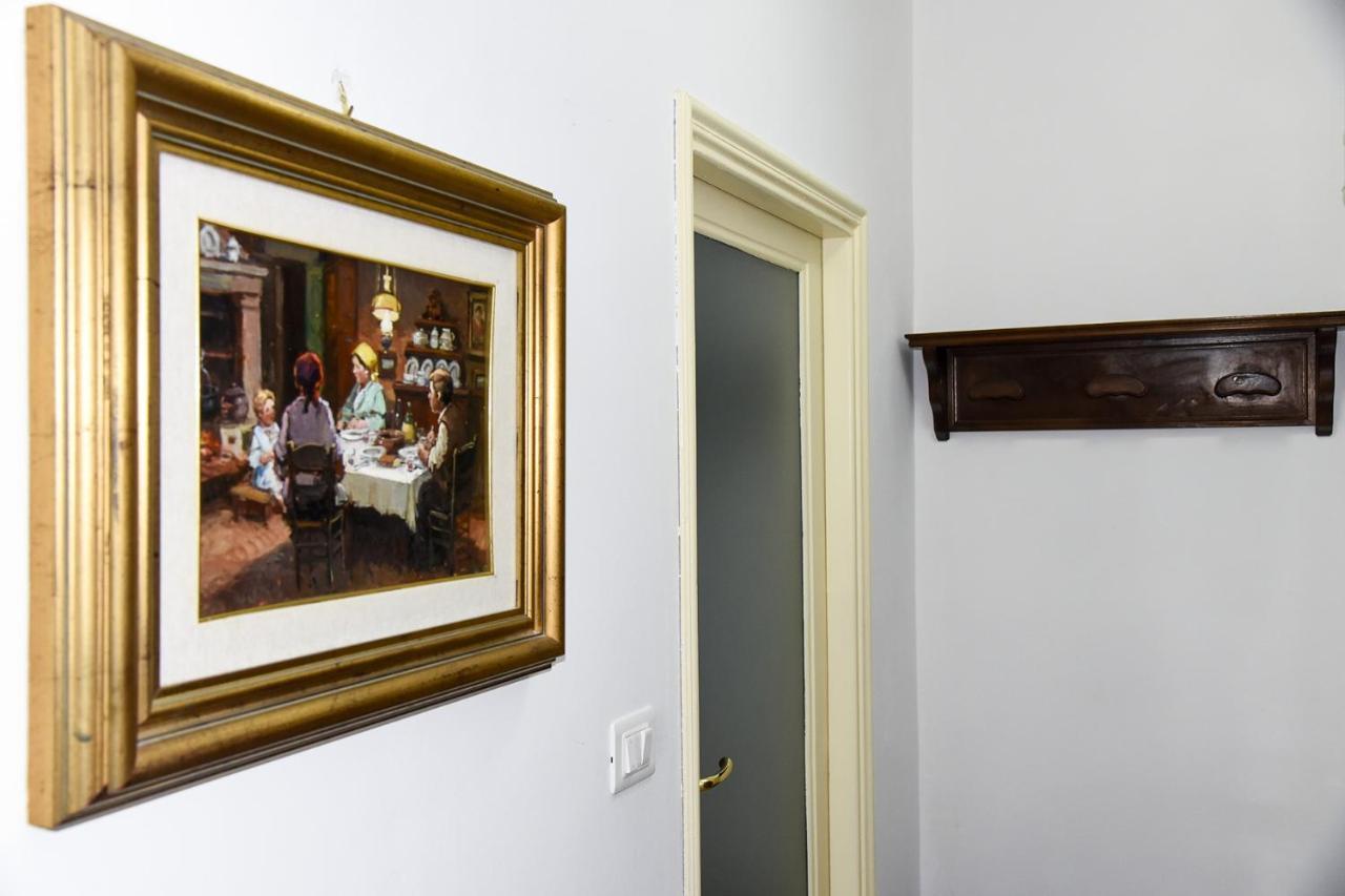 Katiuscia'S Little Corner Apartment ลาสเปเซีย ภายนอก รูปภาพ
