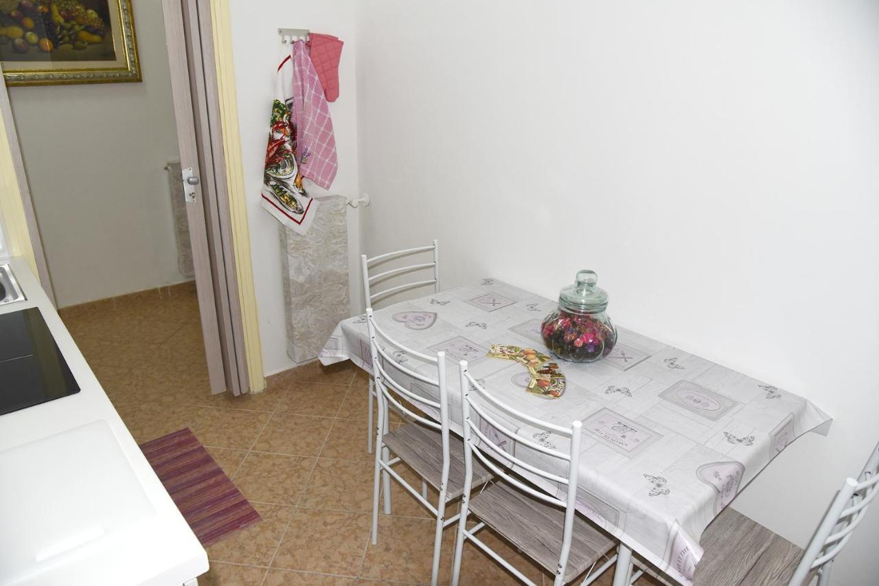 Katiuscia'S Little Corner Apartment ลาสเปเซีย ภายนอก รูปภาพ