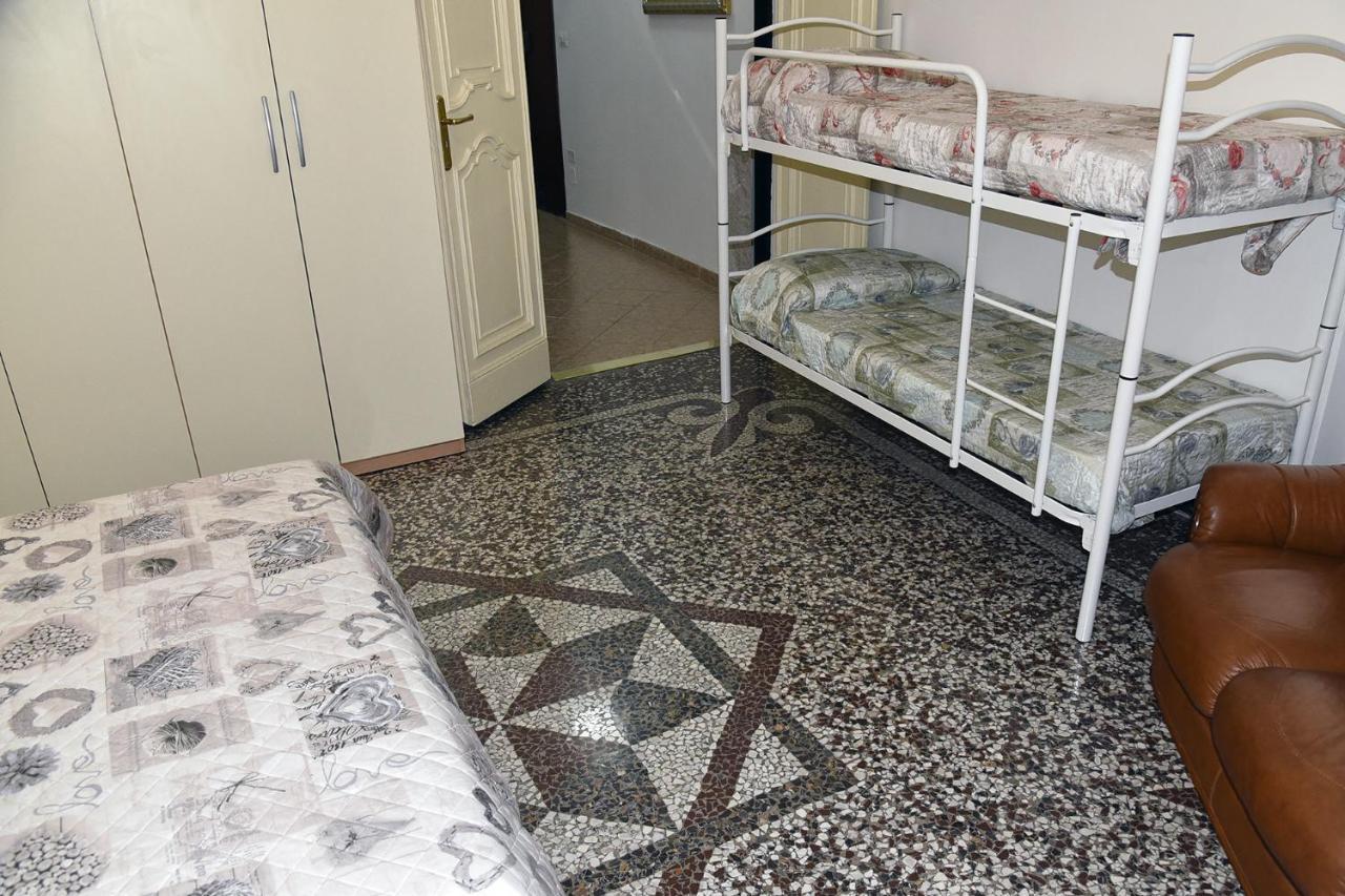 Katiuscia'S Little Corner Apartment ลาสเปเซีย ภายนอก รูปภาพ